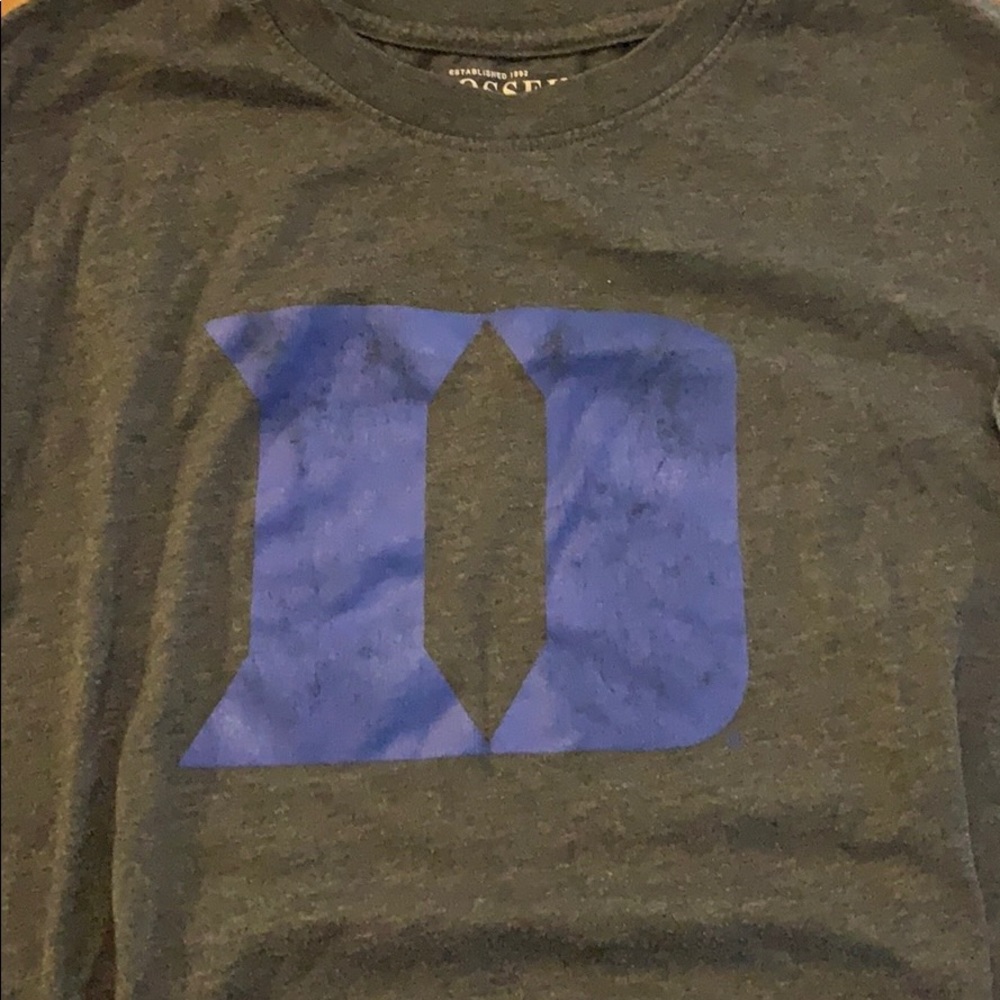 5 duke basketball t- shirts. - Picture 5 of 7